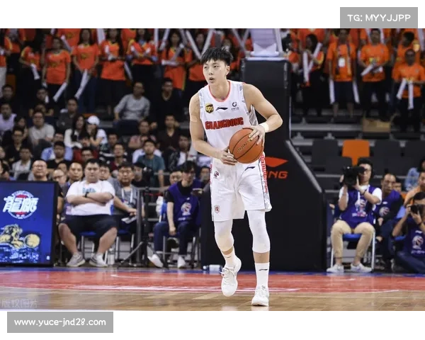 赵睿胡明轩联手发力广东全运男篮大胜美国肯尼哈奇豪取开门红 赵睿胡明轩联手发力广东全运男篮大胜美国肯尼哈奇豪取开门红